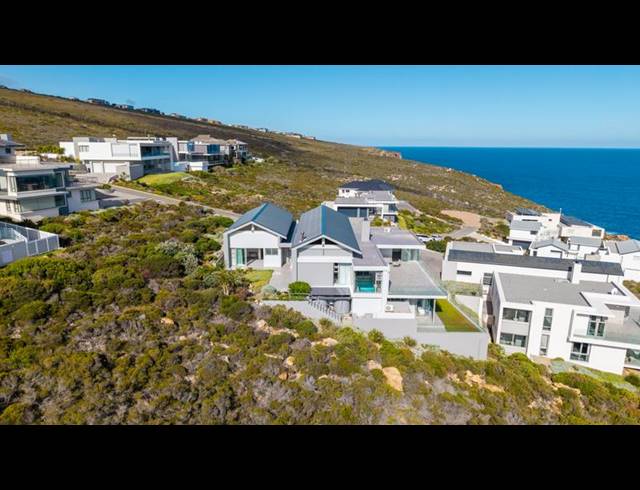 5 BEDROOM HOUSE FOR SALE IN PINNACLE POINT GOLF ESTATE